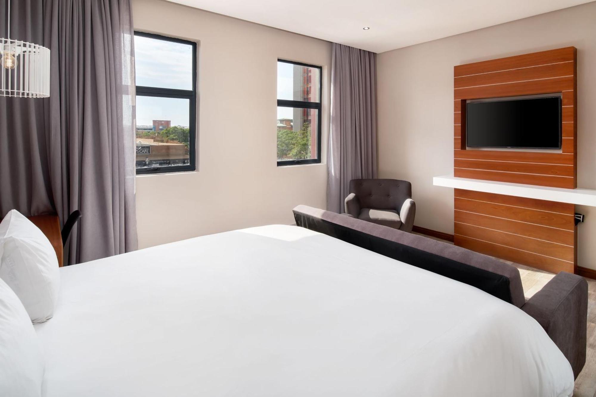 Protea Hotel By Marriott Pretoria Hatfield 部屋 写真
