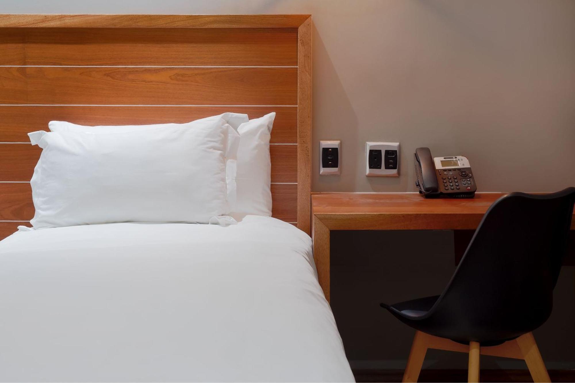 Protea Hotel By Marriott Pretoria Hatfield 部屋 写真