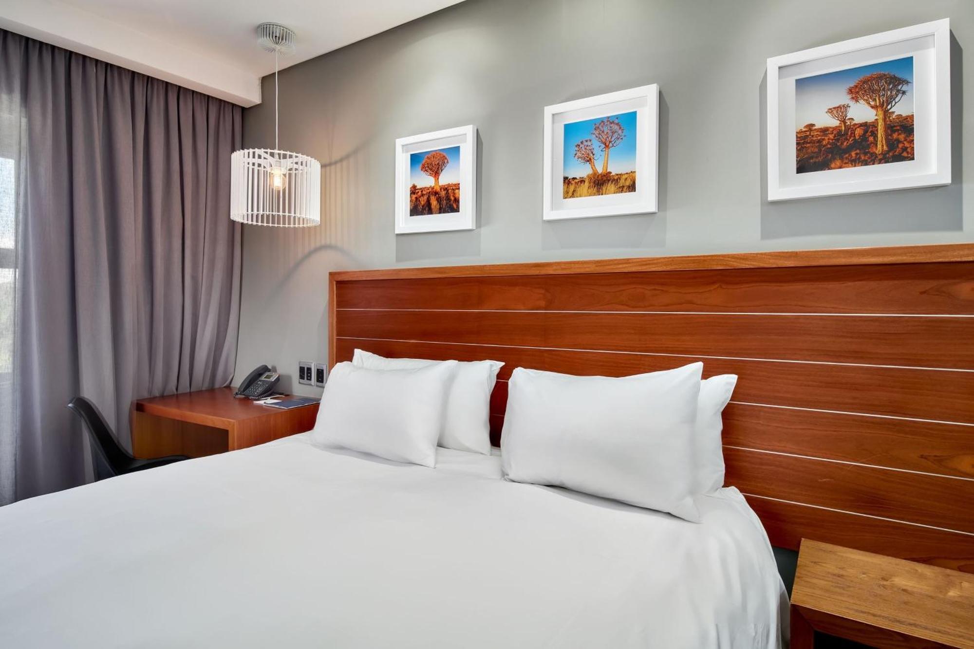 Protea Hotel By Marriott Pretoria Hatfield 部屋 写真