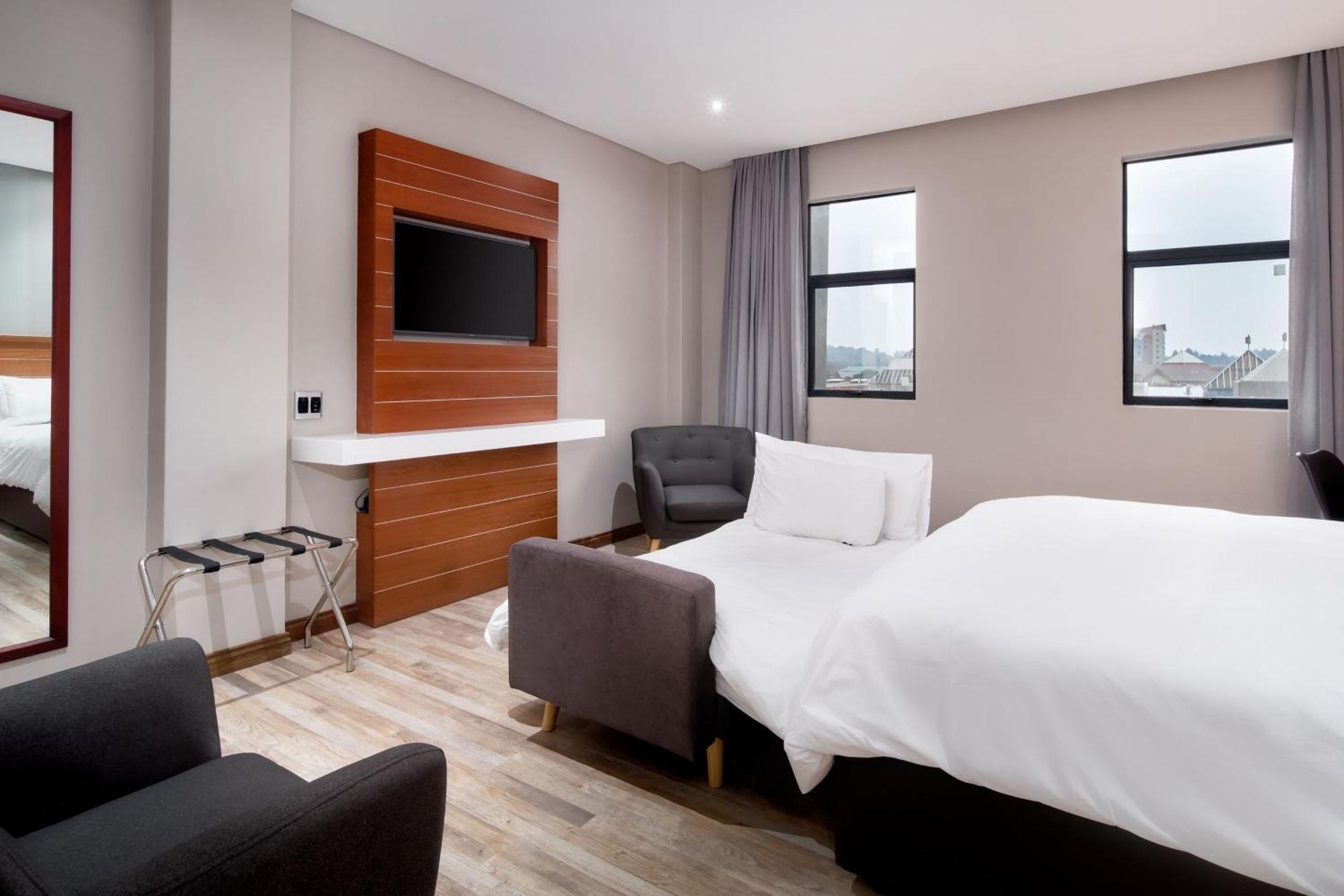 Protea Hotel By Marriott Pretoria Hatfield 部屋 写真