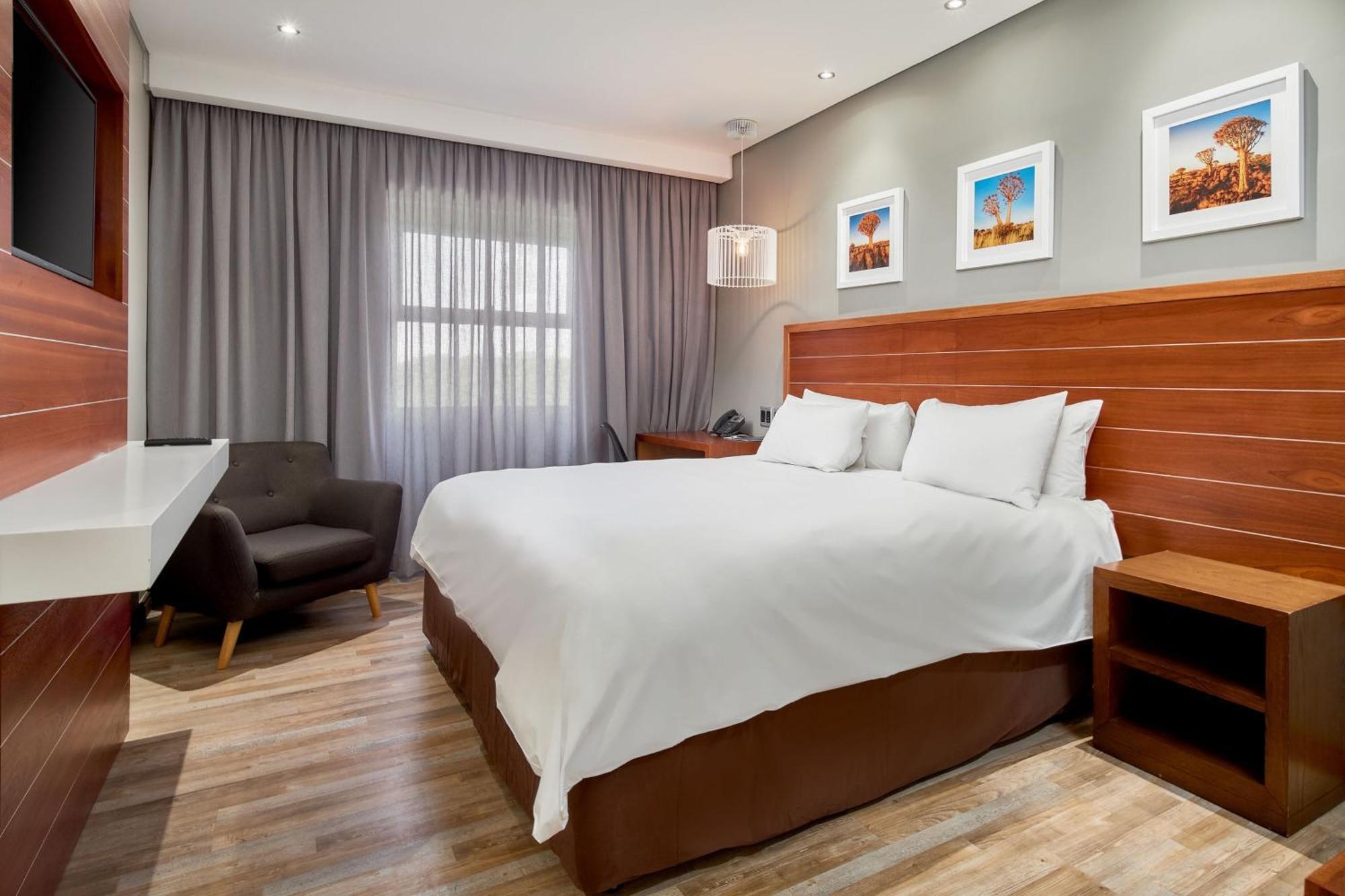 Protea Hotel By Marriott Pretoria Hatfield 部屋 写真