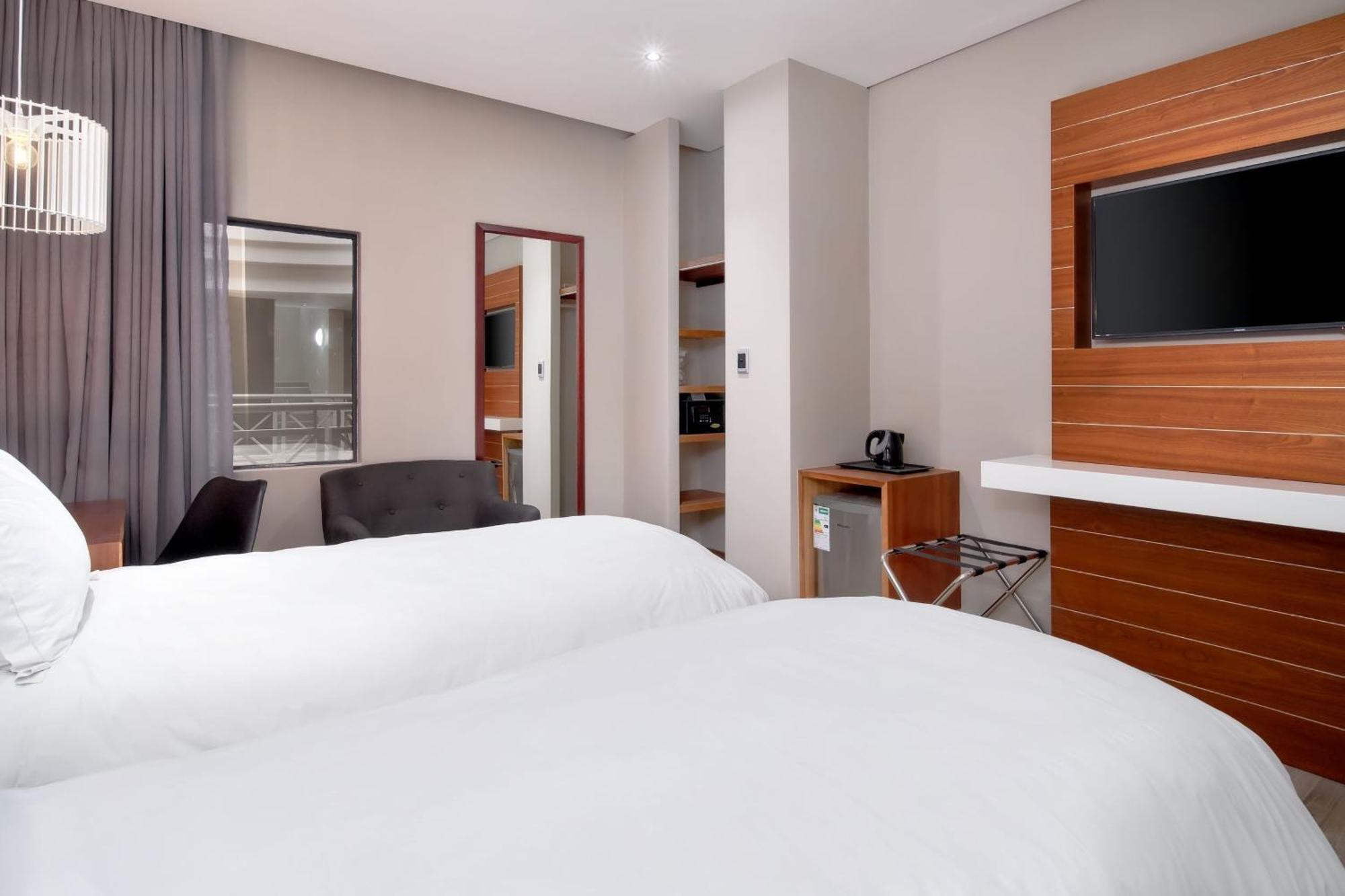 Protea Hotel By Marriott Pretoria Hatfield 部屋 写真