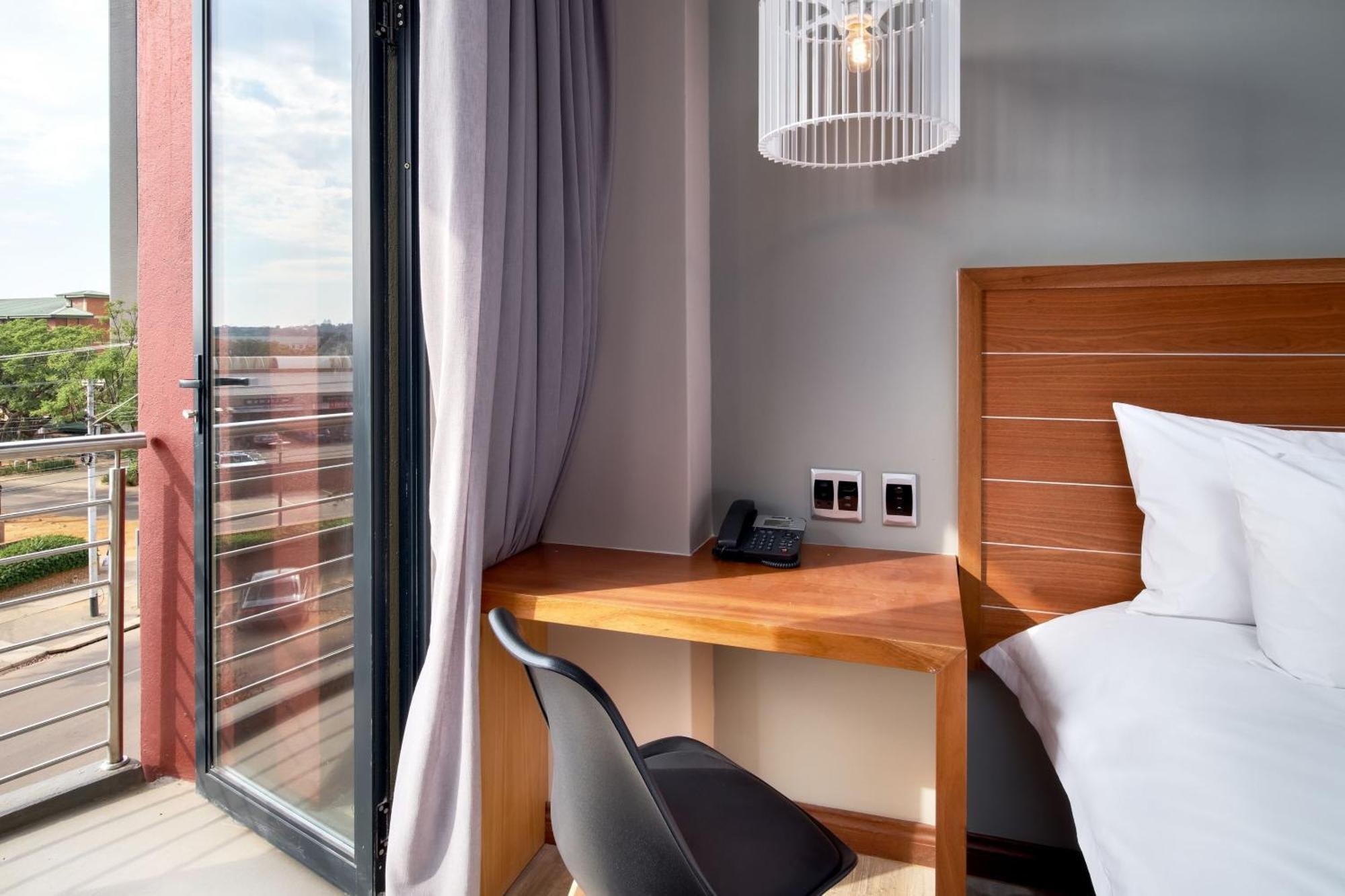 Protea Hotel By Marriott Pretoria Hatfield 部屋 写真