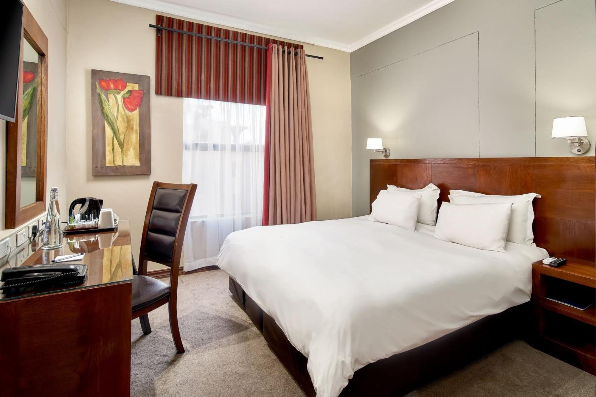 Protea Hotel By Marriott Pretoria Hatfield 部屋 写真