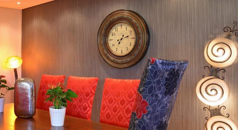 Protea Hotel By Marriott Pretoria Hatfield エクステリア 写真