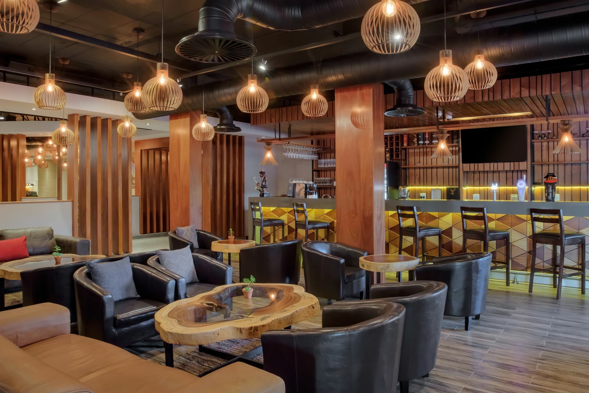 Protea Hotel By Marriott Pretoria Hatfield エクステリア 写真