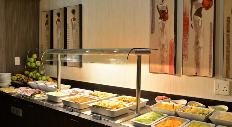 Protea Hotel By Marriott Pretoria Hatfield エクステリア 写真
